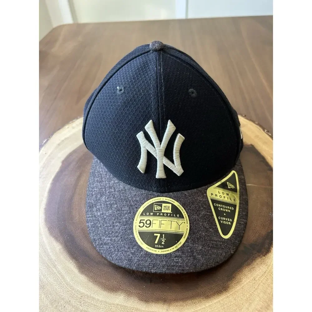 New Era 59fifty New York Yankees Fitted Hat 7 1/2 Low Profile Gray Bill